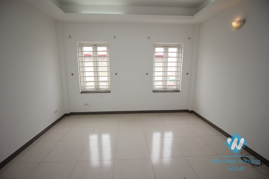 House with 8 floor for rent in Ba Dinh district, Ha Noi City